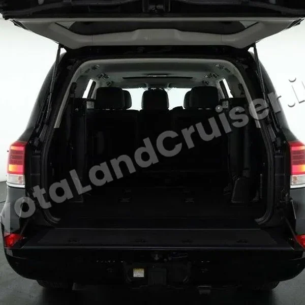 TOYOTA LANDCRUISER 200 VX