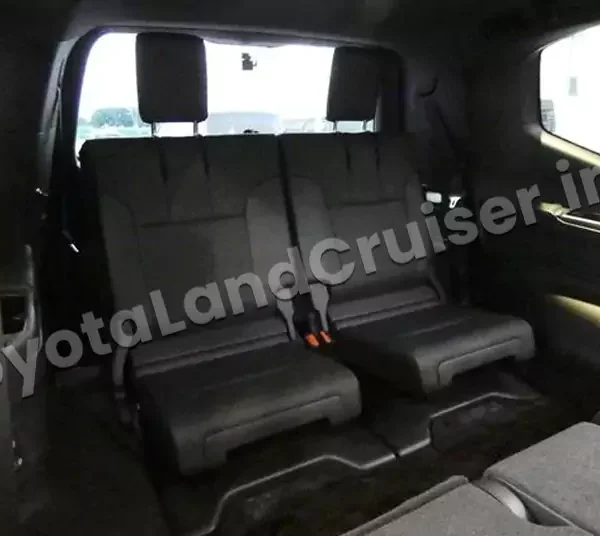 TOYOTA LANDCRUISER 300 VX