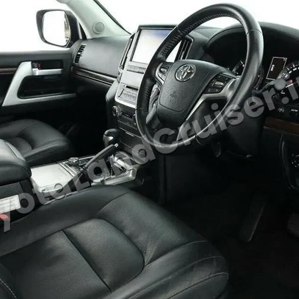 TOYOTA LANDCRUISER 200 VX