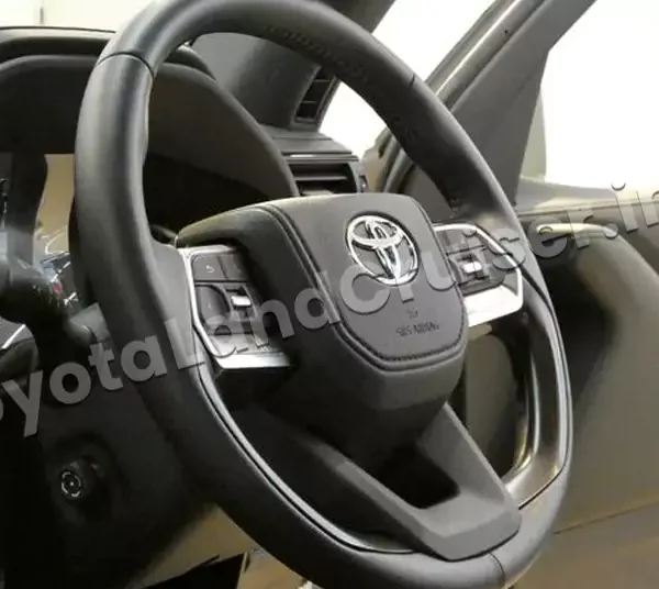 TOYOTA LANDCRUISER 300 VX